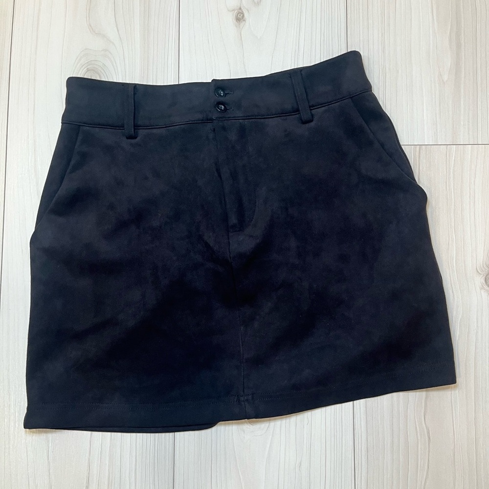 Forever 21 Black Mini Skirt